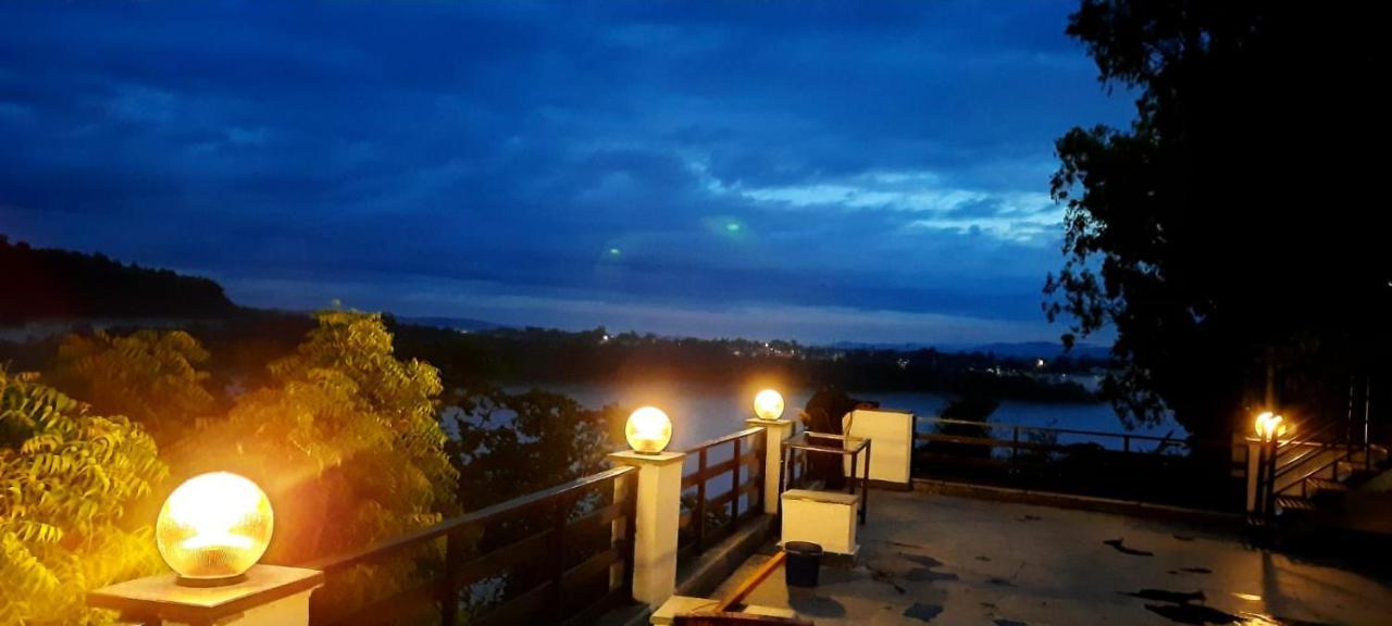 Meeram Ganga, A Heritage Stay By The Ganges At Triveni Ghat Rišikéš Exteriér fotografie